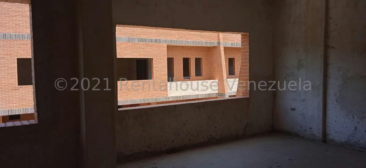 Townhouse (Multiples Niveles) en Venta en Guaracarima, Aragua - 27