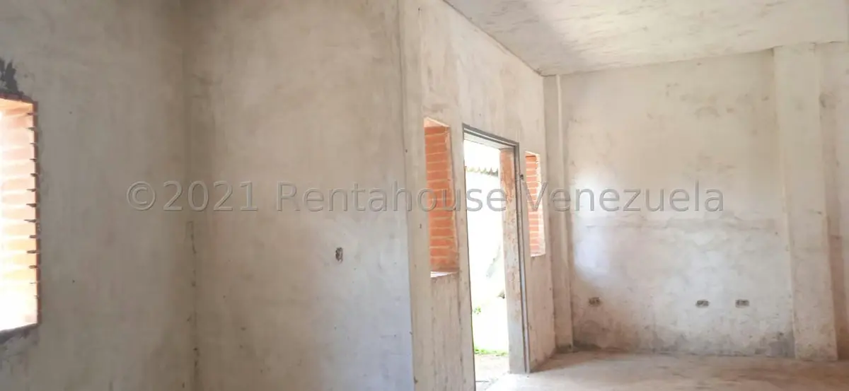 Townhouse (Multiples Niveles) en Venta en Guaracarima, Aragua - 28