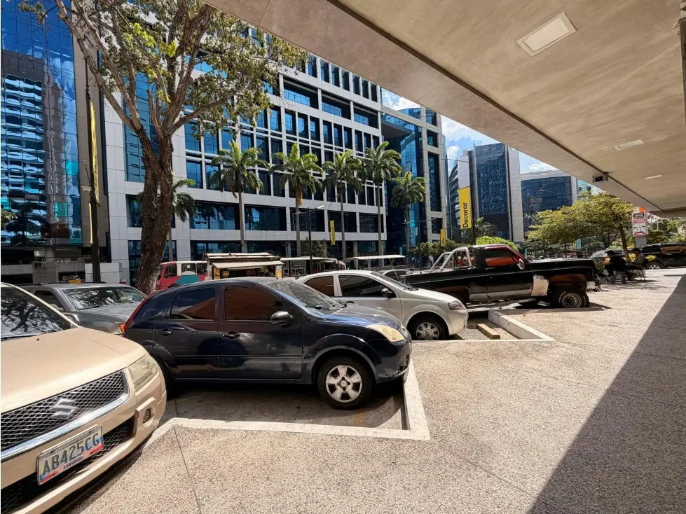 Se vende Local comercial 319m² 2b/10p Campo Alegre - 12
