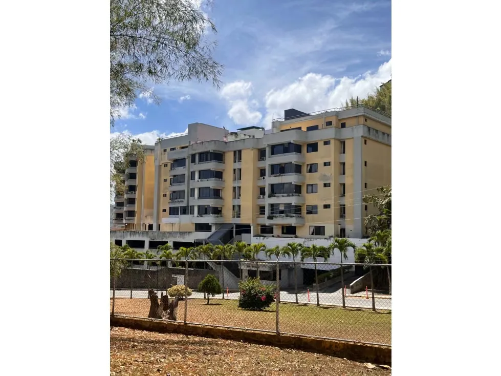 Apartamento en venta.Urb.Miranda 4H/5B/4PE
