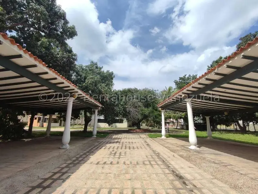 Casa (1 Nivel) en Venta en Sector El Saman, Aragua - 75