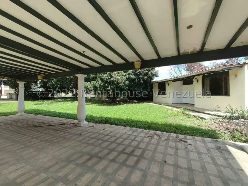 Casa (1 Nivel) en Venta en Sector El Saman, Aragua - 76