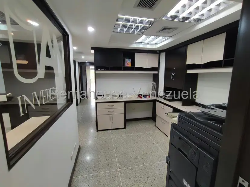 Comercial (Oficina) en Venta en Parroquia Santa Rosalia, Distrito Metropolitano