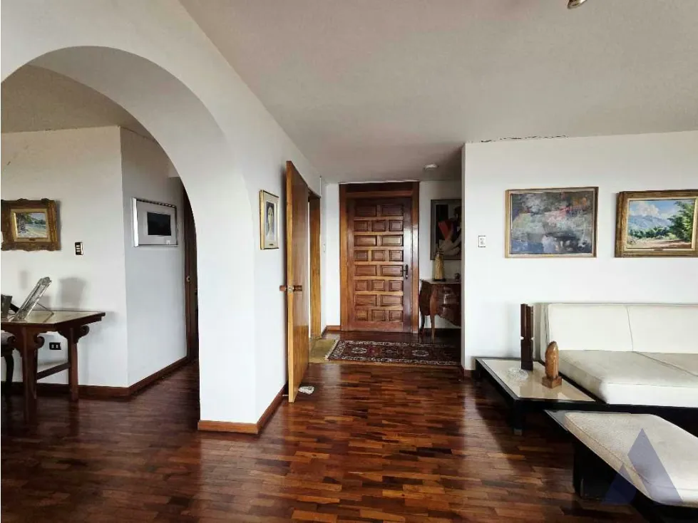Se vende apartamento 236m2 Colinas de Santa Monica 1821 - 16
