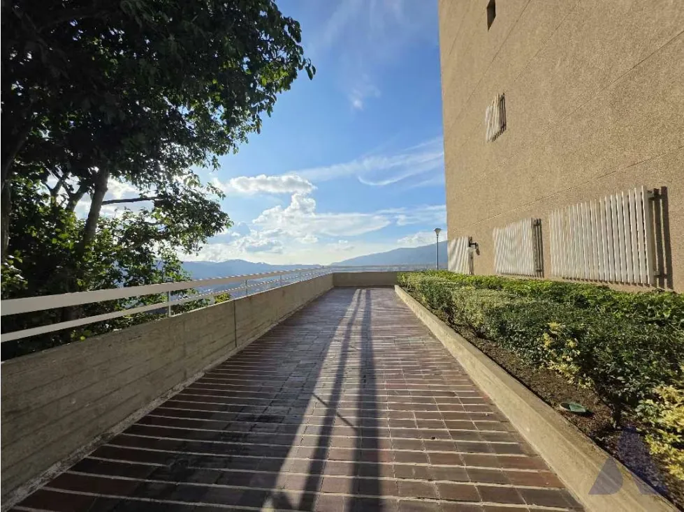 Se vende apartamento 236m2 Colinas de Santa Monica 1821 - 18