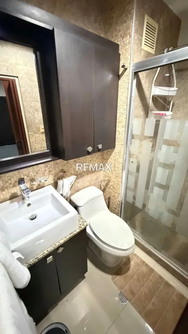 Se Vende Apartamento Urb Mañongo Cerca al CC Sambil Res Trébol Plaza - 16