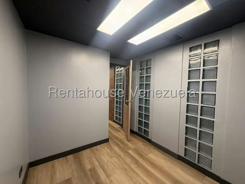Oficina en Venta en La Castellana, Distrito Metropolitano - 9