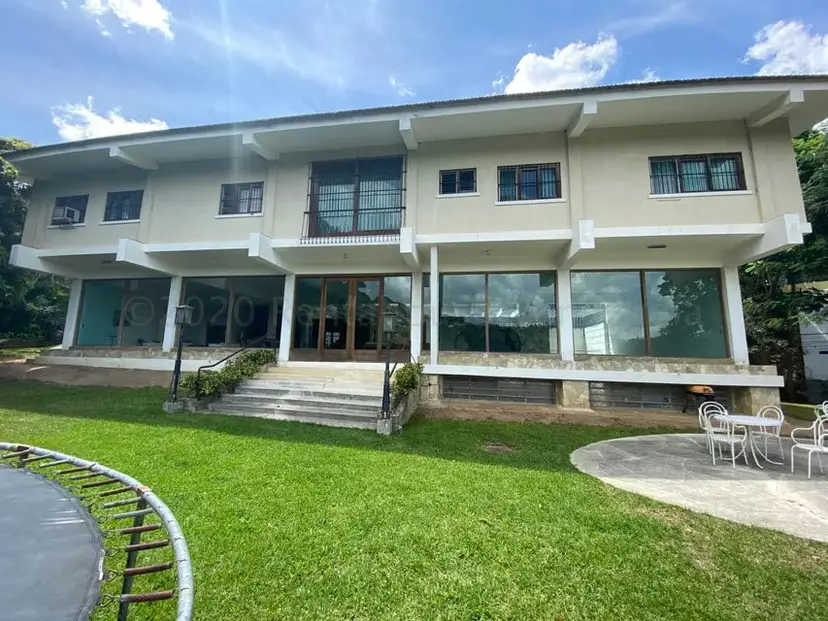 Casa (Multipes Niveles) en Venta en Valle Arriba, Distrito Metropolitano