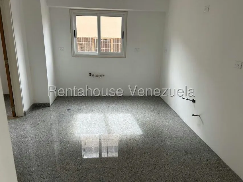 Apartamento (1 Nivel) en Venta en La Florida, Distrito Metropolitano - 18