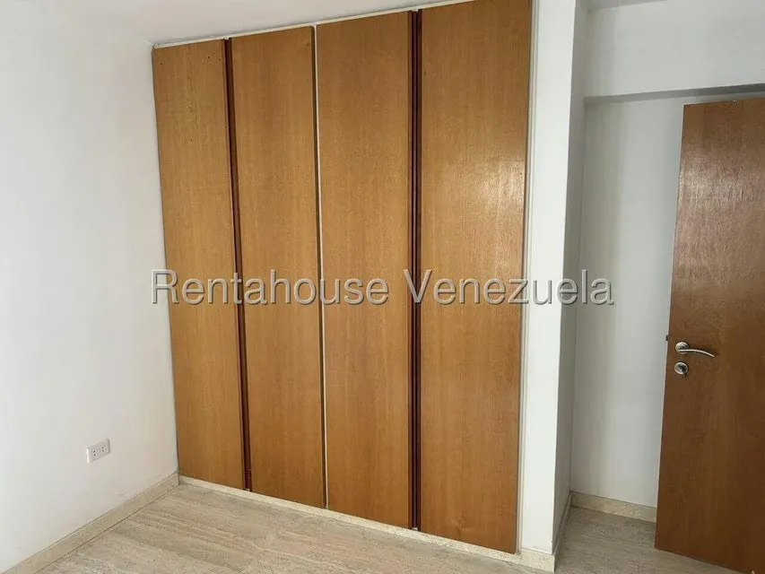 Apartamento (1 Nivel) en Venta en La Florida, Distrito Metropolitano - 22