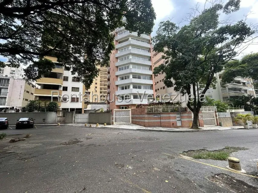 Apartamento (1 Nivel) en Venta en La Florida, Distrito Metropolitano - 34