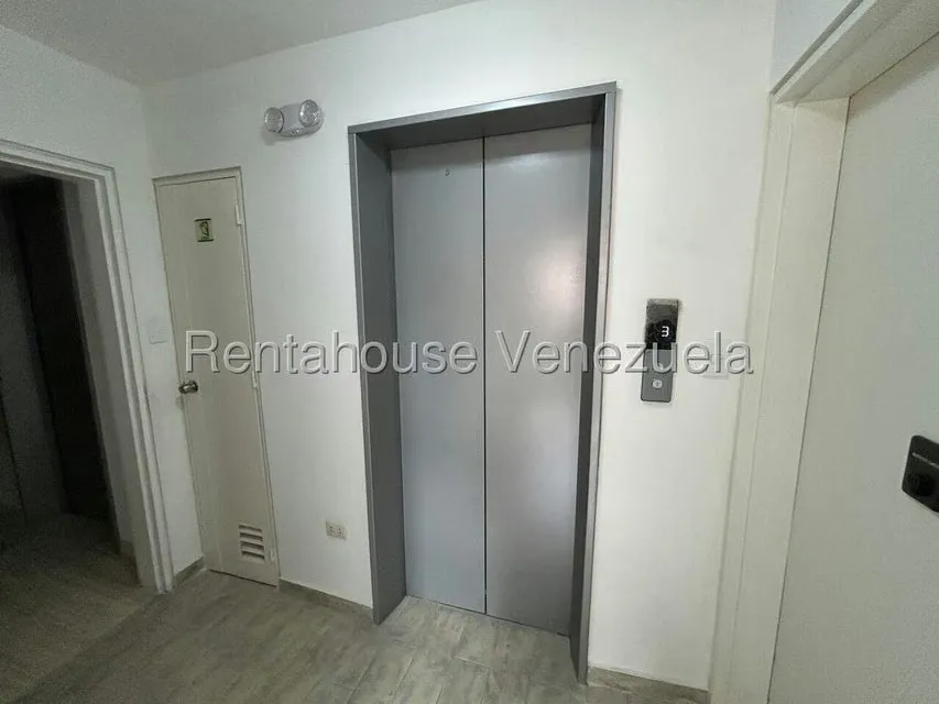 Apartamento (1 Nivel) en Venta en La Florida, Distrito Metropolitano - 7