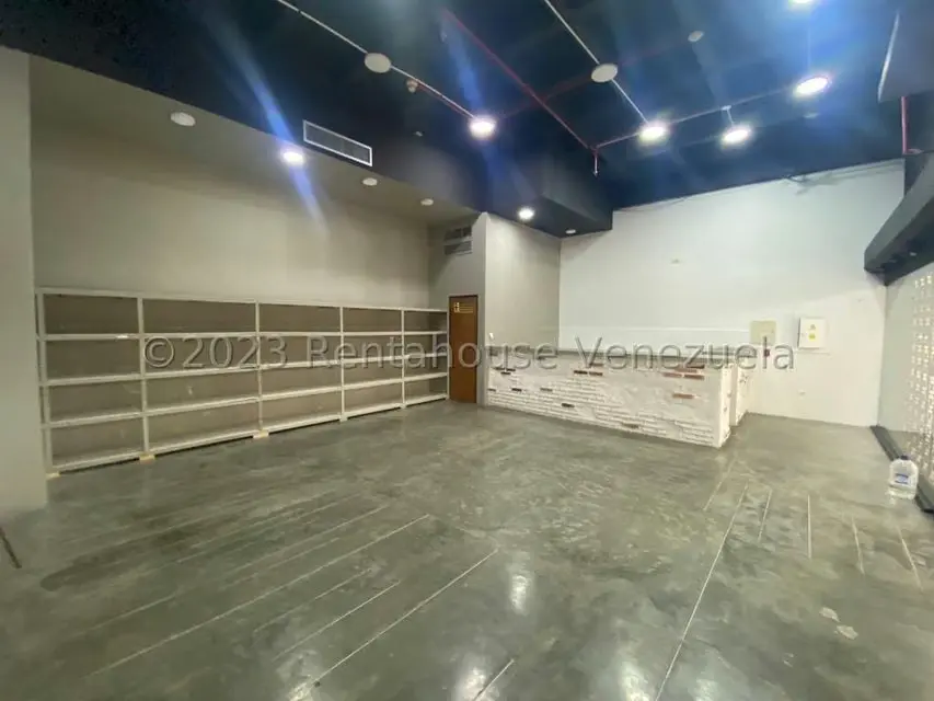 Local Comercial en Venta en Prados del Este, Distrito Metropolitano - 11