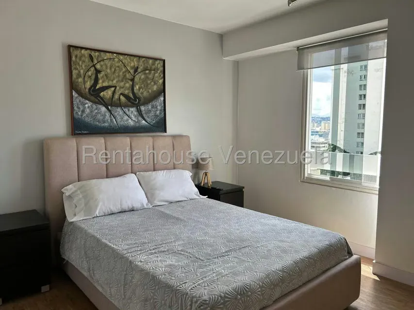 Apartamento (1 Nivel) en Alquiler en Los Palos Grandes, Distrito Metropolitano - 9