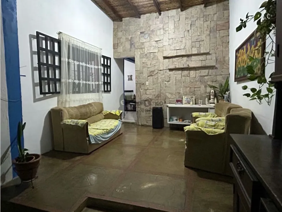 CASA COMERCIAL EN VENTA FRENTE AV BOLIVAR BEJUMA CARABOBO - 5