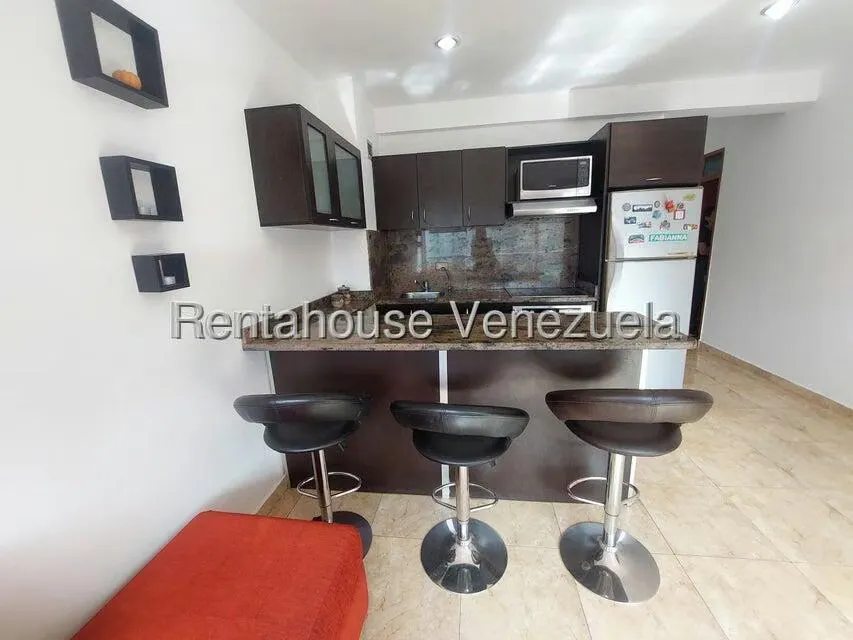 Apartamento (1 Nivel) en Alquiler en San Bernardino, Distrito Metropolitano - 12