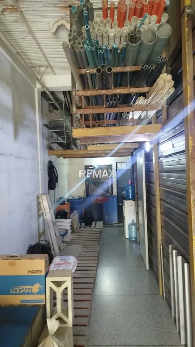 OPORTUNIDAD FONDO DE COMERCIO FERRETERIA EN AV. LOS JABILLOS LA COROMOTO - 5