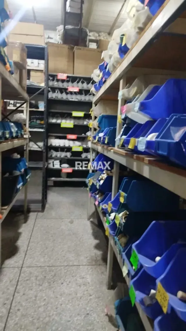 OPORTUNIDAD FONDO DE COMERCIO FERRETERIA EN AV. LOS JABILLOS LA COROMOTO - 7
