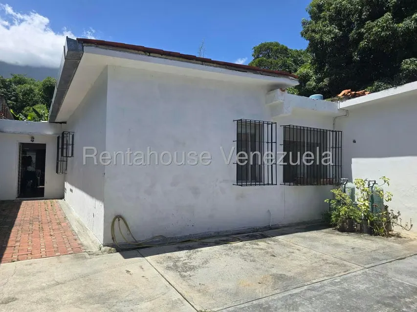 Casa (1 Nivel) en Venta en La Floresta, Distrito Metropolitano - 2