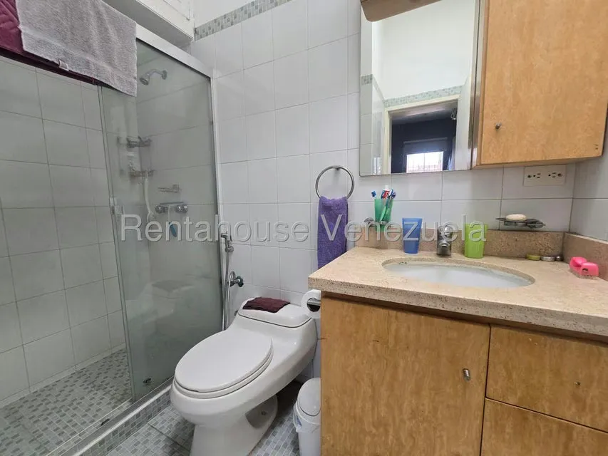 Casa (1 Nivel) en Venta en La Floresta, Distrito Metropolitano - 23
