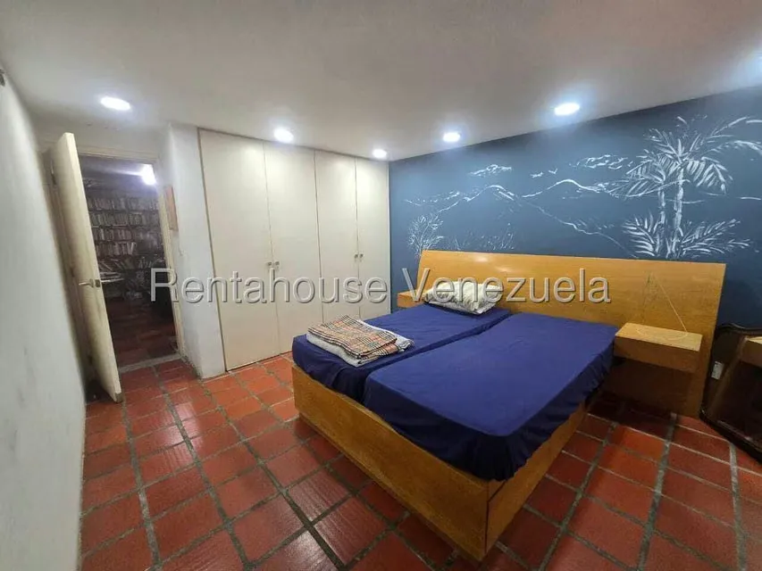 Casa (1 Nivel) en Venta en La Floresta, Distrito Metropolitano - 24