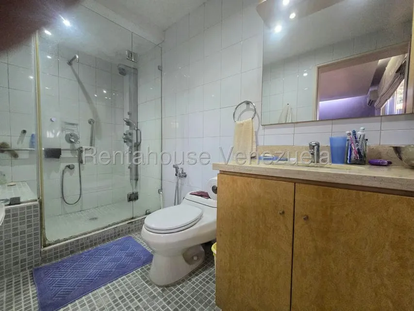 Casa (1 Nivel) en Venta en La Floresta, Distrito Metropolitano - 26