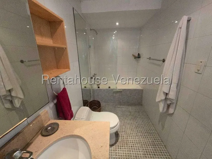 Casa (1 Nivel) en Venta en La Floresta, Distrito Metropolitano - 29
