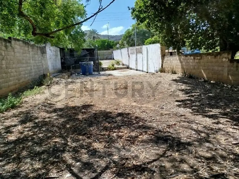 Terreno de oportunidad comercial y residencial en la Prolongación 4 de Mayo