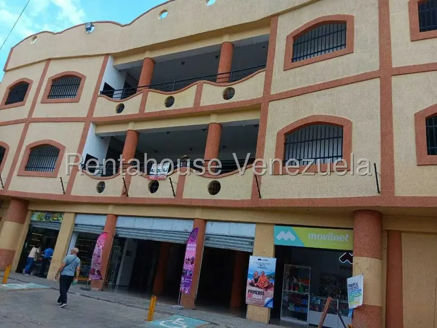 Comercial (Local Comercial) en Alquiler en Centro, Aragua