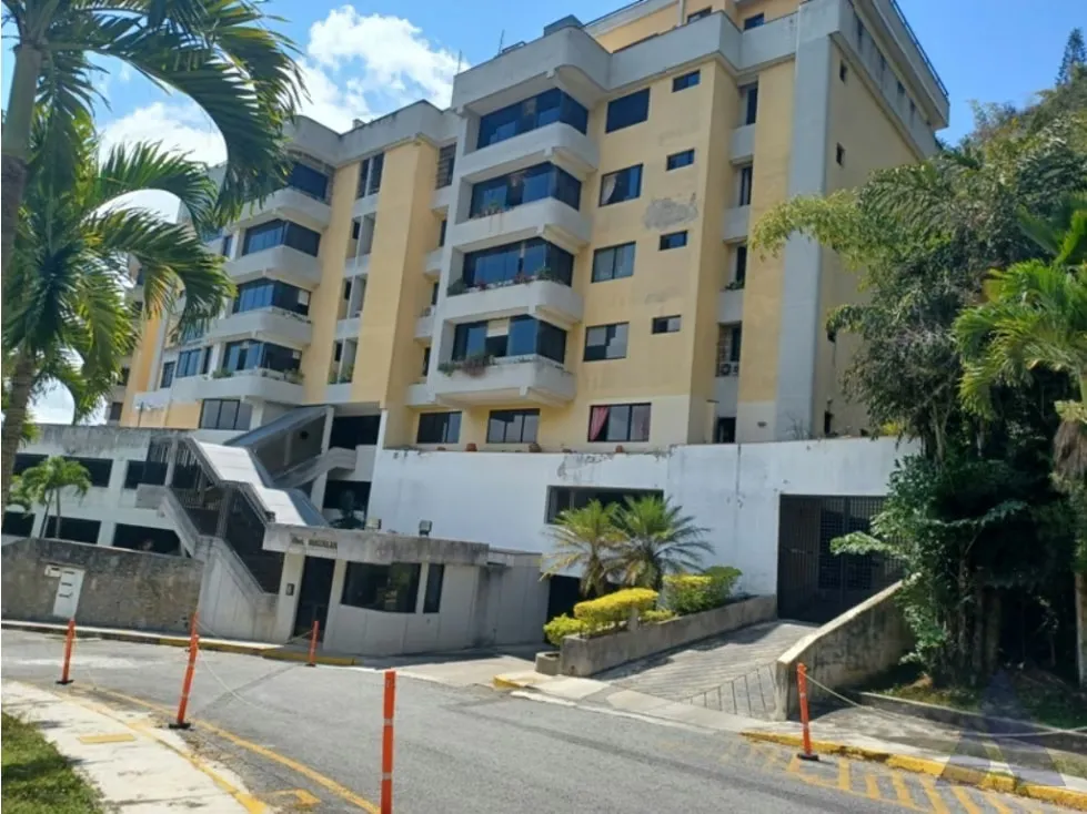 Vendo apartamento180m2 Urb. Miranda 6458
