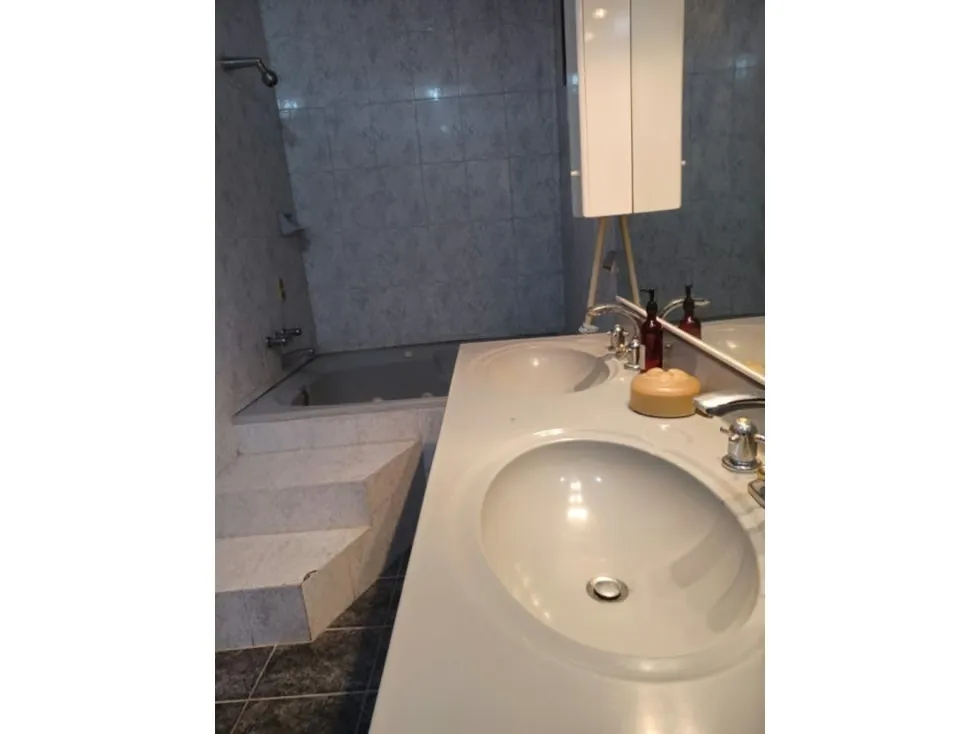 Vendo apartamento180m2 Urb. Miranda 6458 - 23