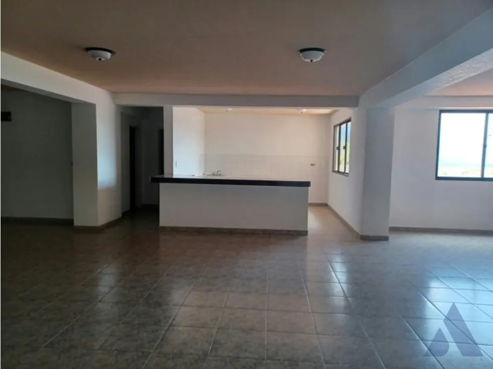 Vendo apartamento180m2 Urb. Miranda 6458 - 28