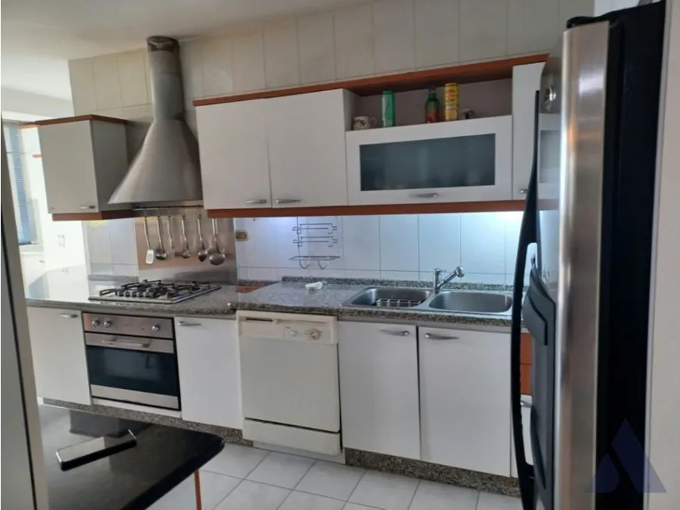 Vendo apartamento180m2 Urb. Miranda 6458 - 6