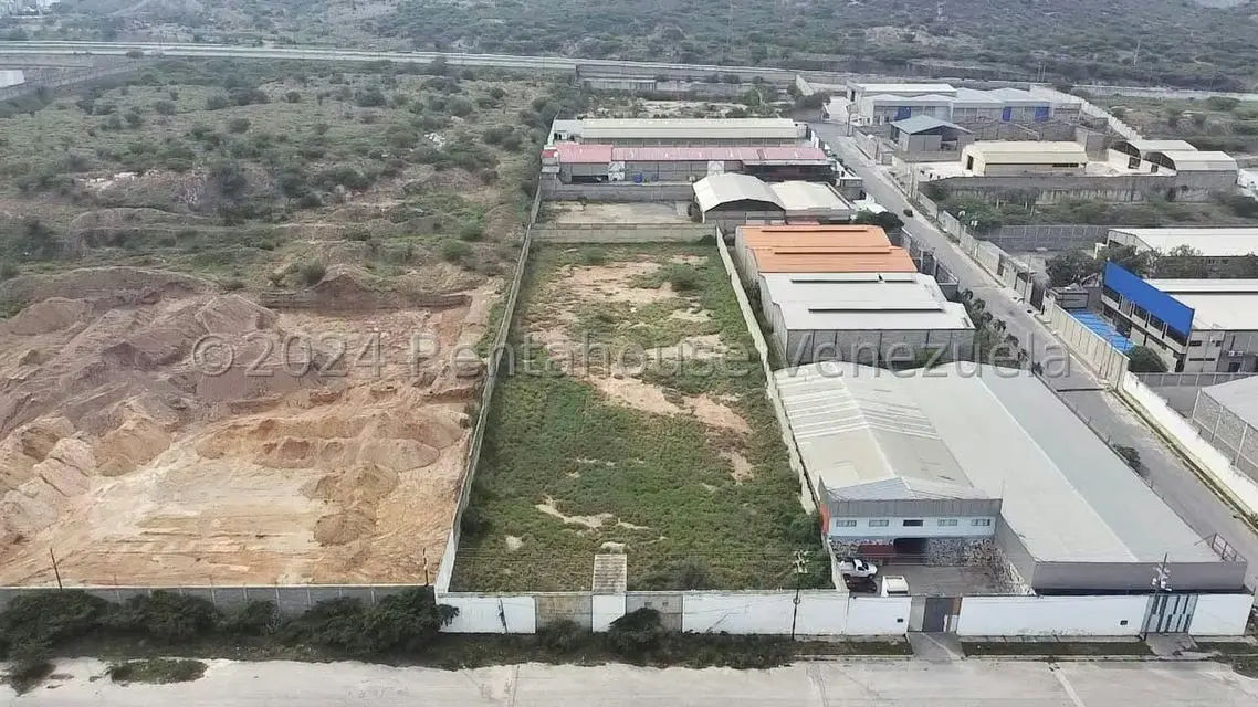 Terreno (Comercial) en Venta en Zona Industrial 2, Lara - 17