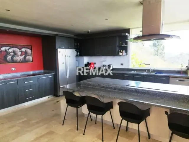 CASA EN VENTA - URB. CAICAGUANA - 9