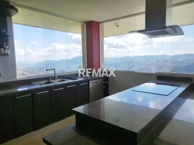 CASA EN VENTA - URB. CAICAGUANA - 10