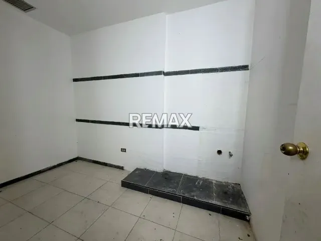 Alquiler de Local comercial 70 m², en La Lagunita - 6
