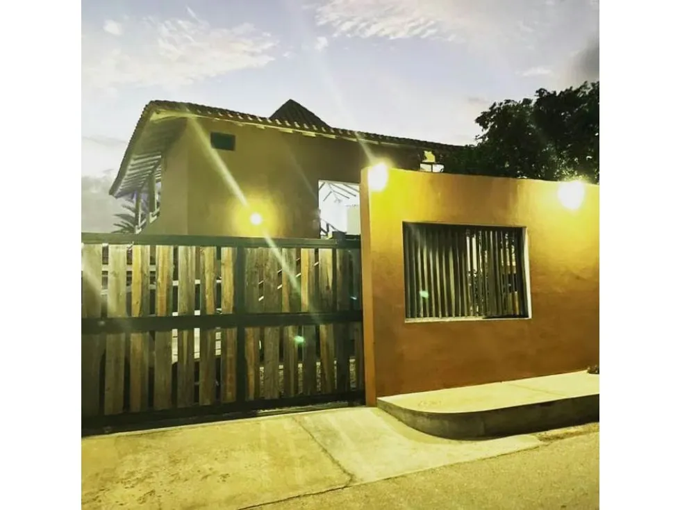 POSADA EN EL YAQUE MARGARITA 1500M2 DE CONSTRUCCION - 10