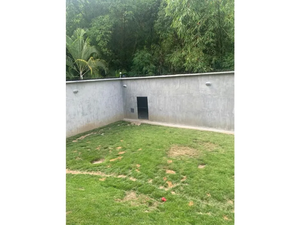 Vendo casa 541m2 La Tahona 0458 - 9