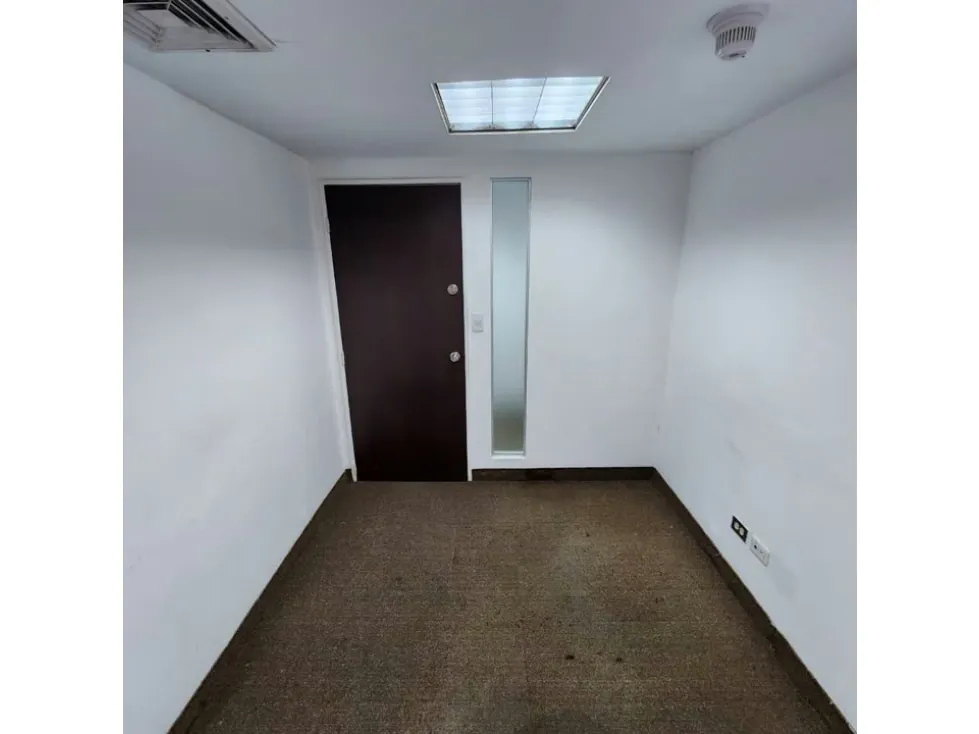 Se Alquila Oficina 7m² CCCT