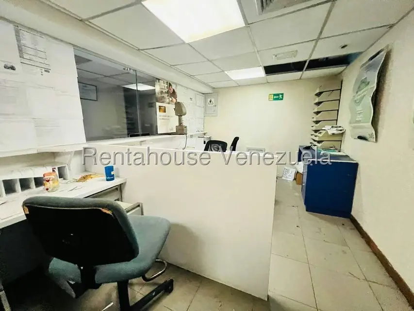 Oficina en Venta en Zona Centro, Aragua - 11