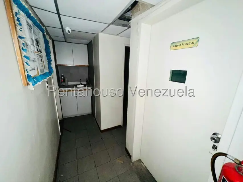 Oficina en Venta en Zona Centro, Aragua - 14