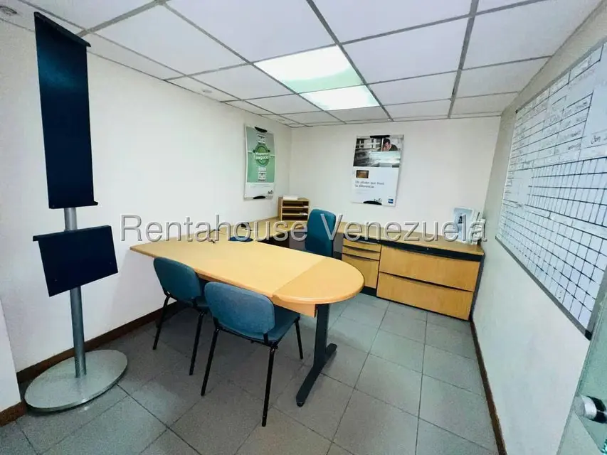 Oficina en Venta en Zona Centro, Aragua - 28