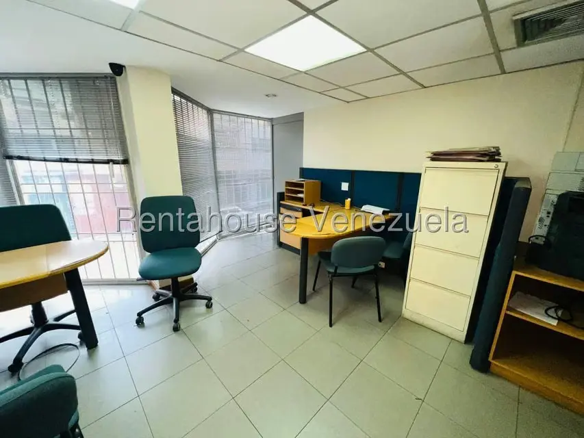 Oficina en Venta en Zona Centro, Aragua - 29