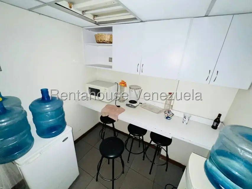 Oficina en Venta en Zona Centro, Aragua - 30