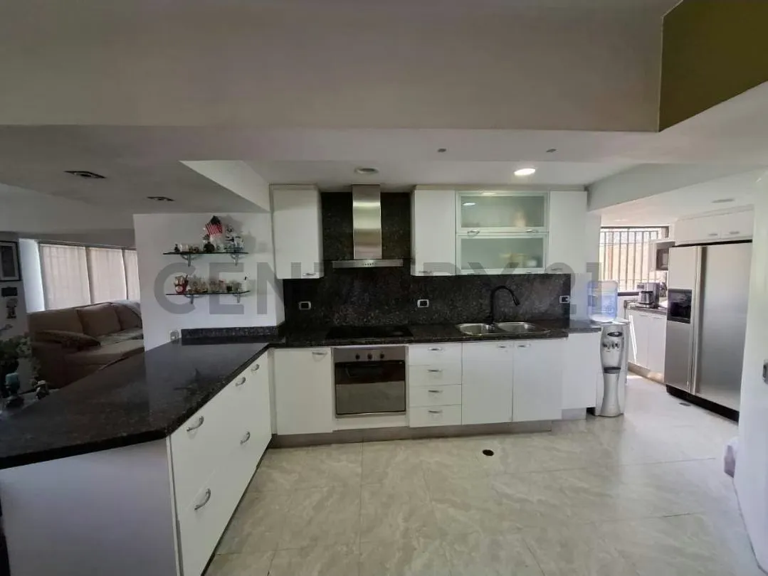 ESPECTACULAR PENT HOUSE DUPLEX CON TERRAZA PANORAMICA EN LA TAHONA - 4