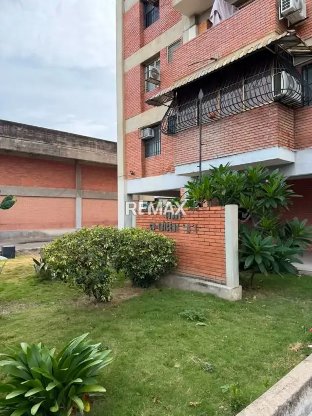 Apartamento en venta Calle Sucre con Negro Primero, Torre Cuatricentenaria Cagua Edo Aragua .