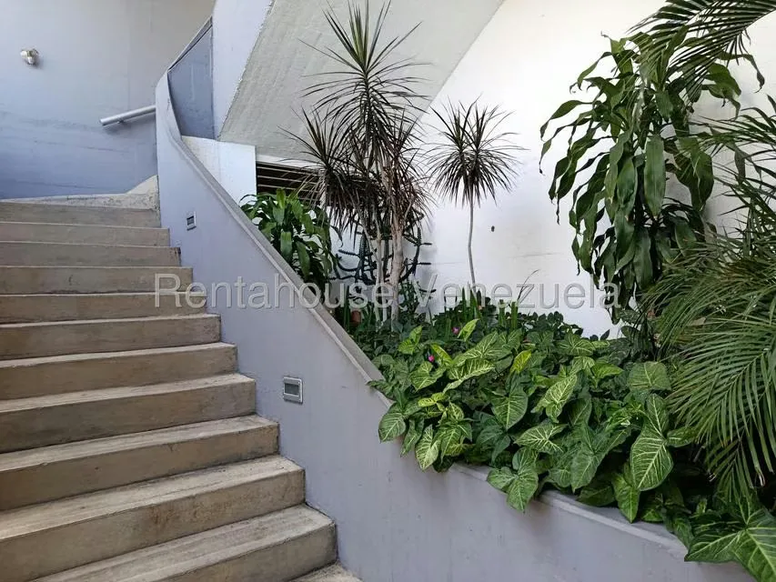 Apartamento (1 Nivel) en Venta en Santa Monica, Distrito Metropolitano - 3