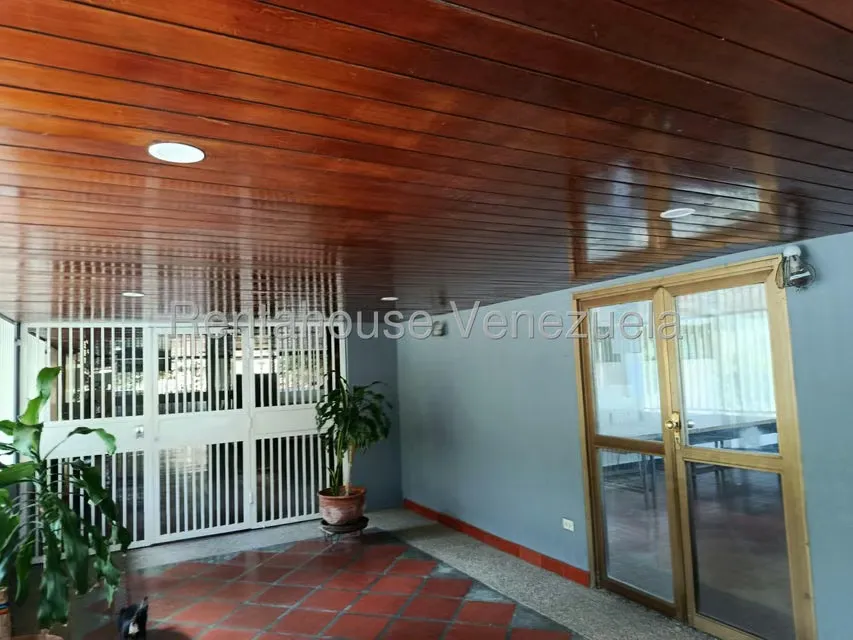 Apartamento (1 Nivel) en Venta en Santa Monica, Distrito Metropolitano - 4