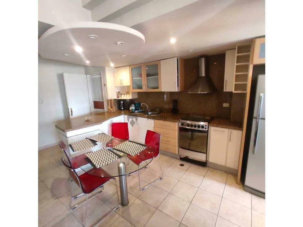 Alquiler de Apartamento en Urb. Los Mangos 89 M2 Piso Alto 3H+2B+1P - 6